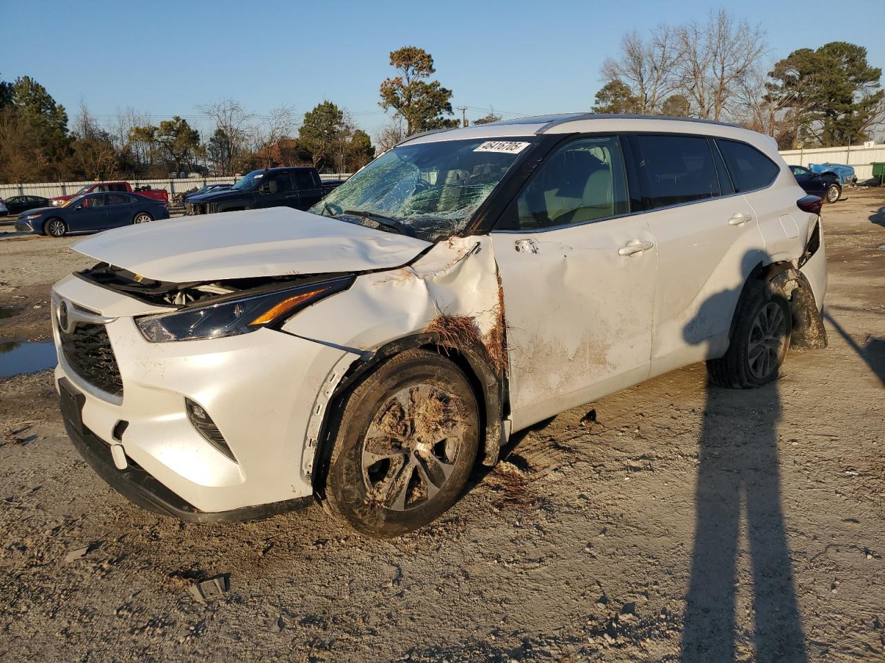 2022 Toyota Highlander VIN 5TDGZRBH0NS246319 - Copart auction photo