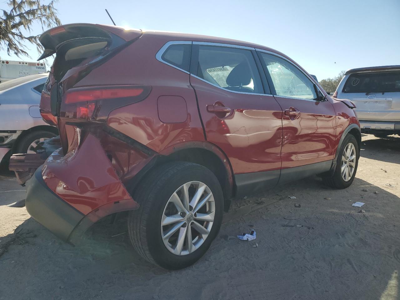 2018 Nissan Rogue VIN JN1BJ1CP8JW109800 Copart auction photo, rear end / side damage thumbnail 3