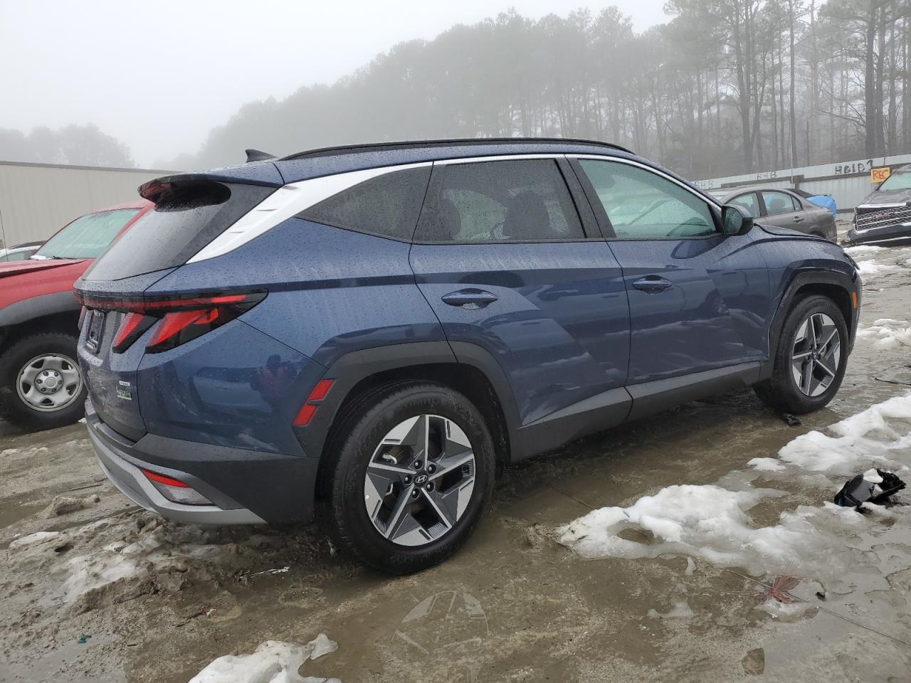 2025 Hyundai Tucson VIN 5NMJBCDE6SH442709 Copart auction photo, front end / minor dent/scratches damage thumbnail 3