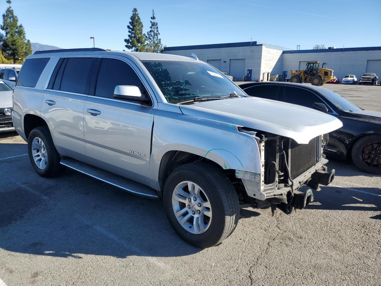 2020 GMC Yukon VIN 1GKS1DKC1LR115084 Copart auction photo, front end damage thumbnail 4