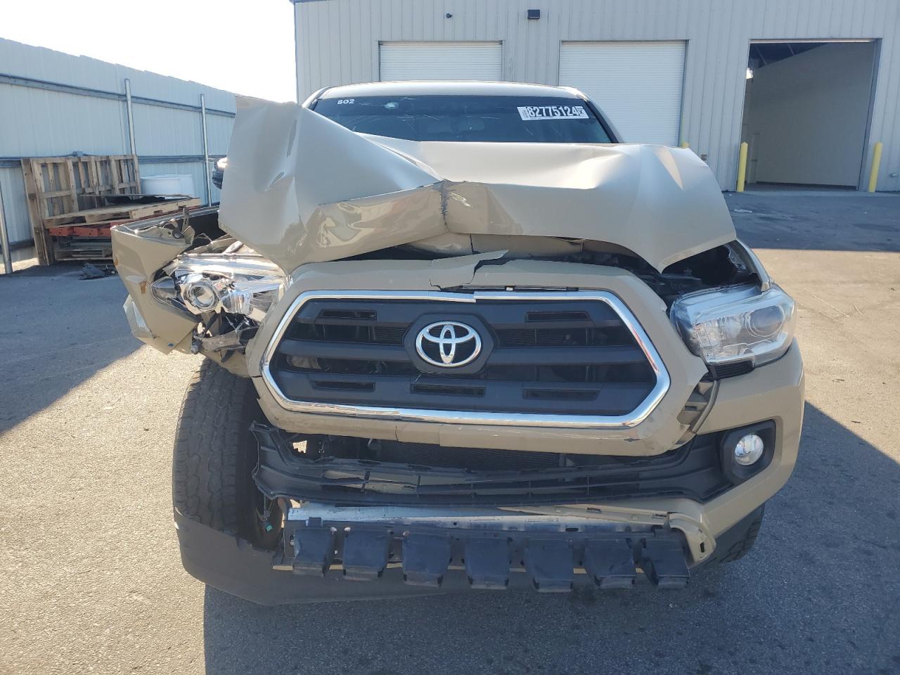 2017 Toyota Tacoma VIN 3TMDZ5BN5HM023957 Copart auction photo, front end / mechanical damage thumbnail 5