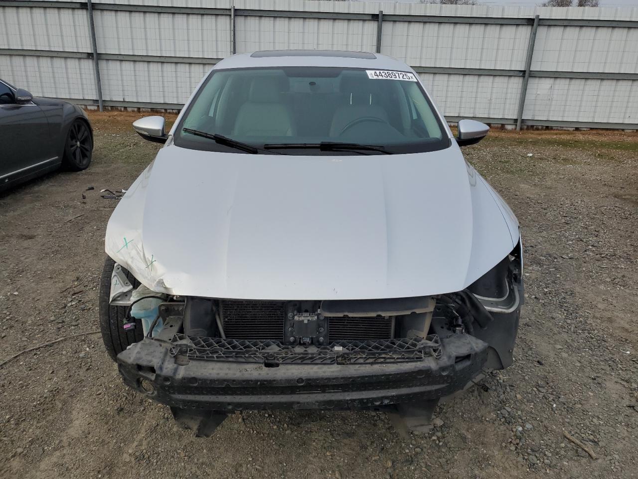 2017 Volkswagen Passat VIN 1VWBT7A32HC082029 Copart auction photo, front end damage thumbnail 5
