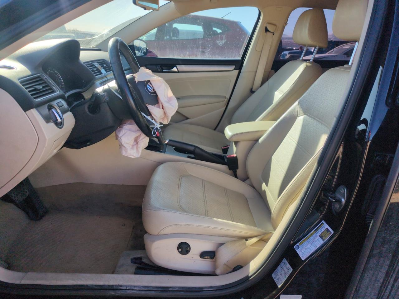 2014 Volkswagen Passat VIN 1VWBN7A38EC002934 Copart auction photo, front end damage thumbnail 7