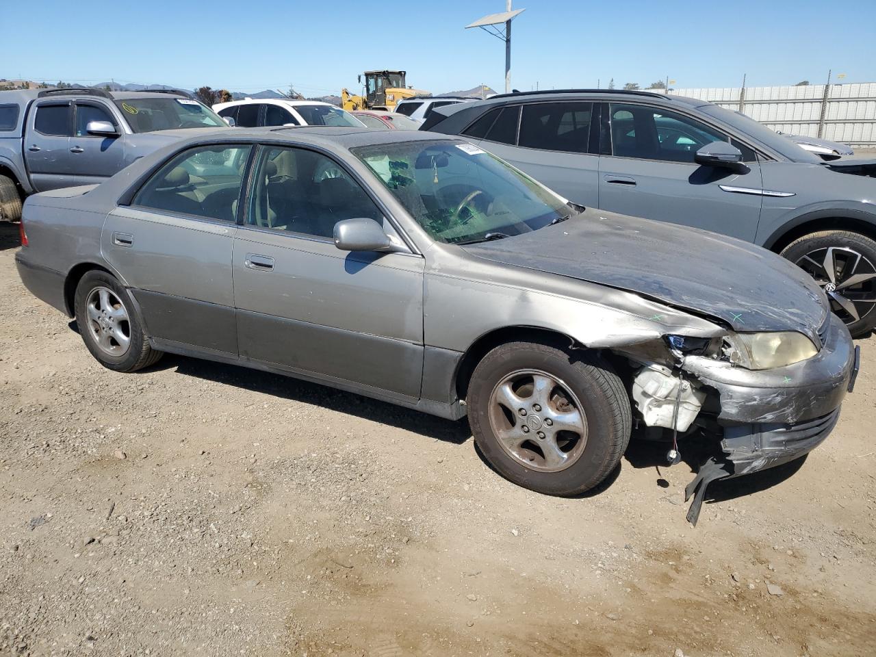 1998 Lexus ES VIN JT8BF28G8W5026683 Copart auction photo, front end damage thumbnail 4
