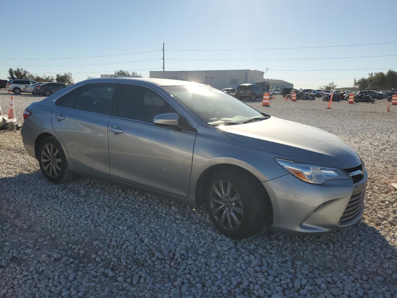 2017 Toyota Camry VIN 4T1BF1FK5HU752458 Copart auction photo, mechanical / minor dent/scratches damage thumbnail 4
