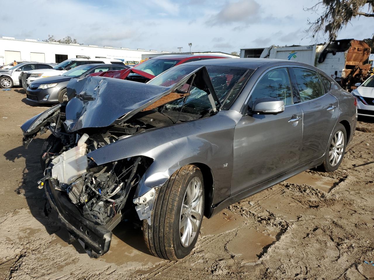 2017 Infiniti Q70 VIN JN1BY1AP1HM740960