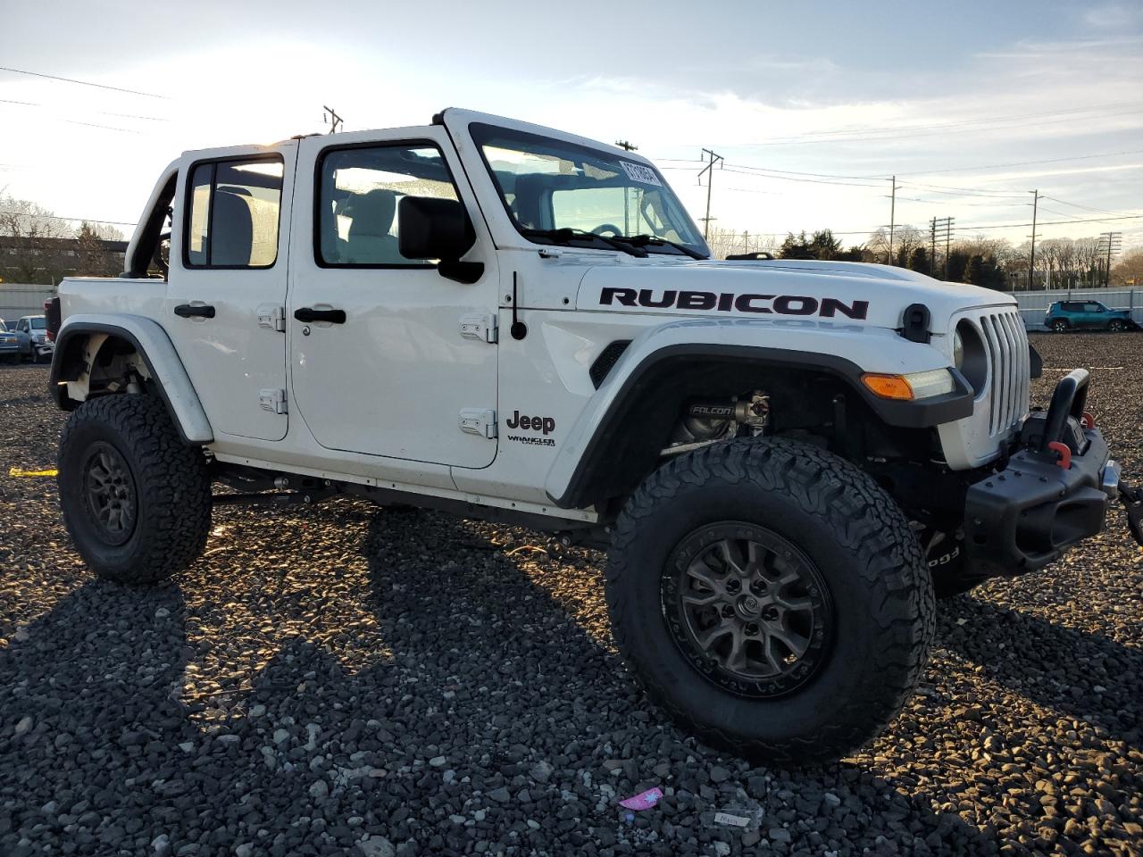 2018 Jeep Wrangler VIN 1C4HJXFG4JW261482 Copart auction photo, vandalism damage thumbnail 4
