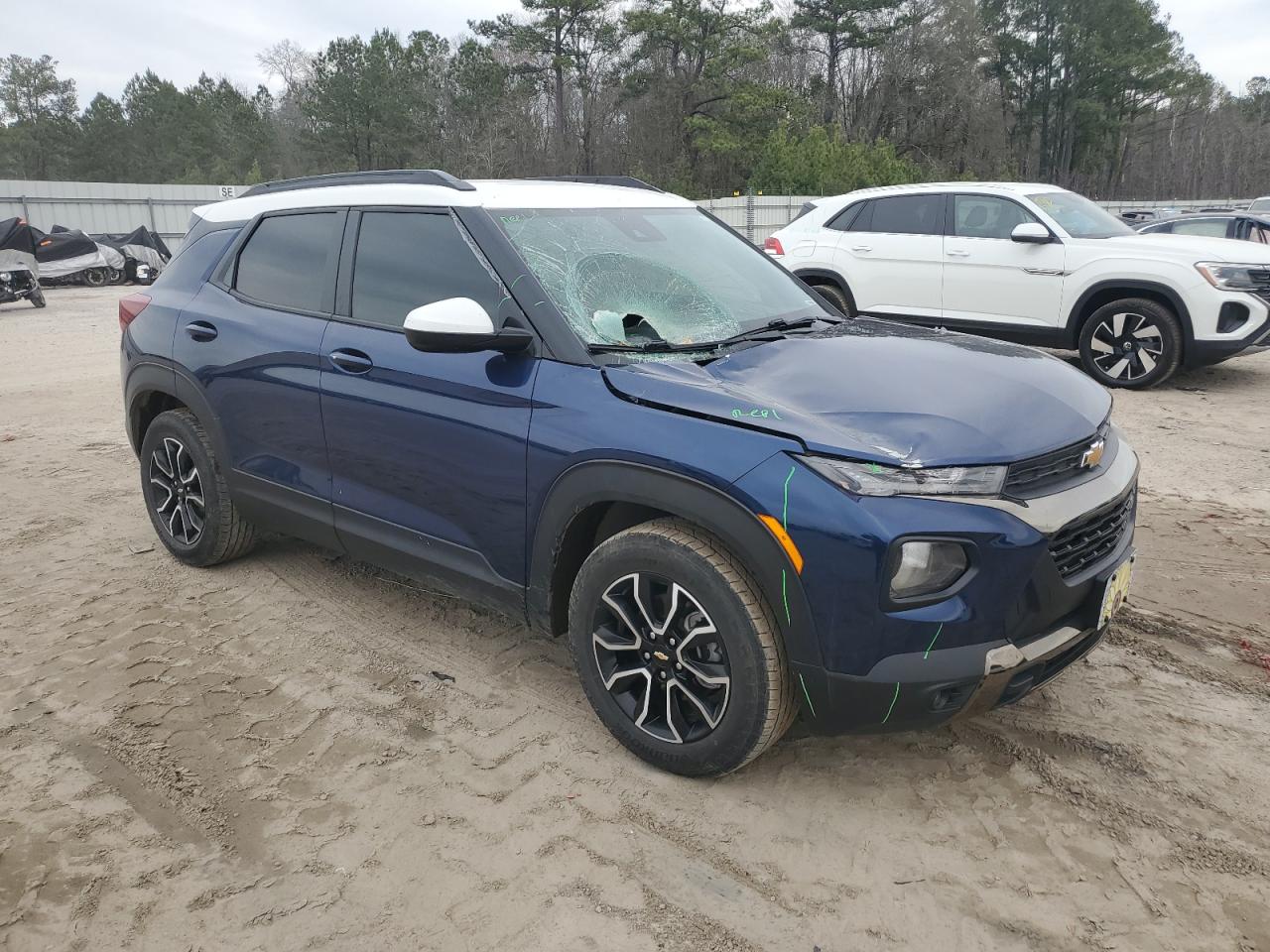 2022 Chevrolet TrailBlazer VIN KL79MVSLXNB068833 Copart auction photo, front end damage thumbnail 4