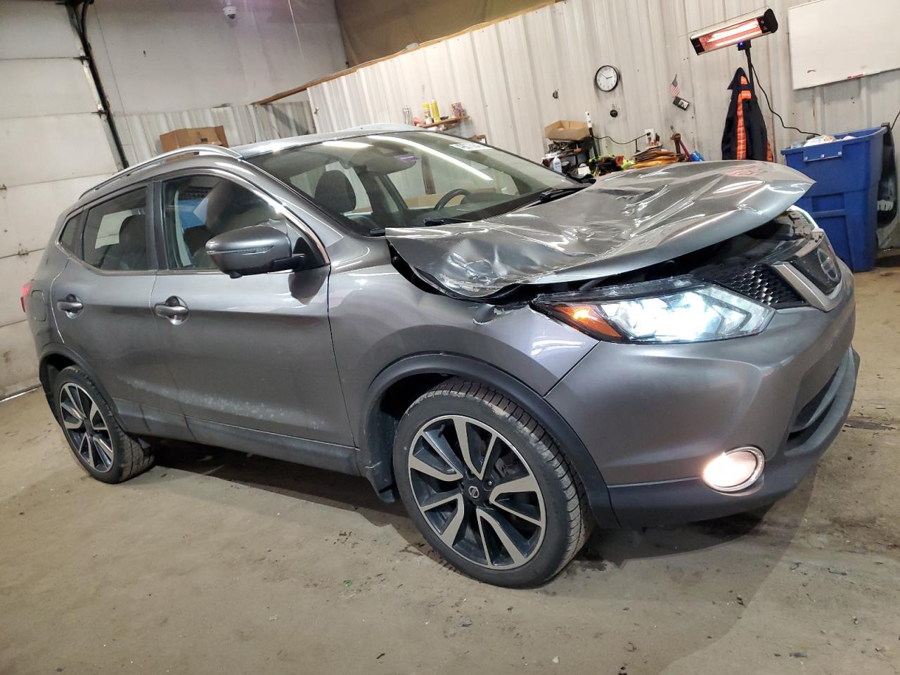 2019 Nissan Rogue VIN JN1BJ1CR0KW622123 Copart auction photo, front end / minor dent/scratches damage thumbnail 4