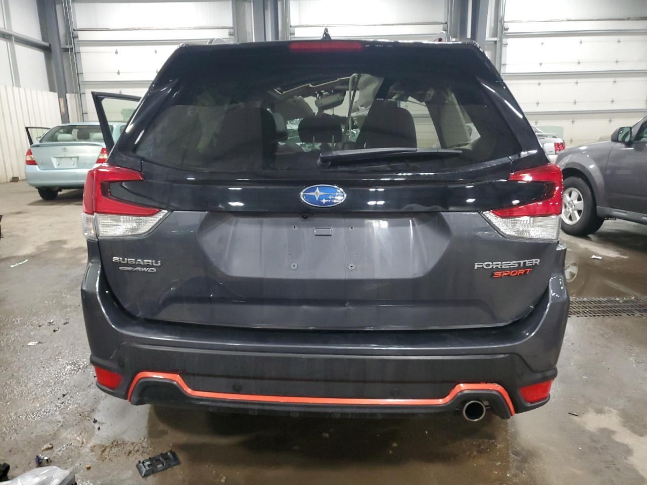 2024 Subaru Forester VIN JF2SKAGC5RH491335 Copart auction photo, side / front end damage thumbnail 6