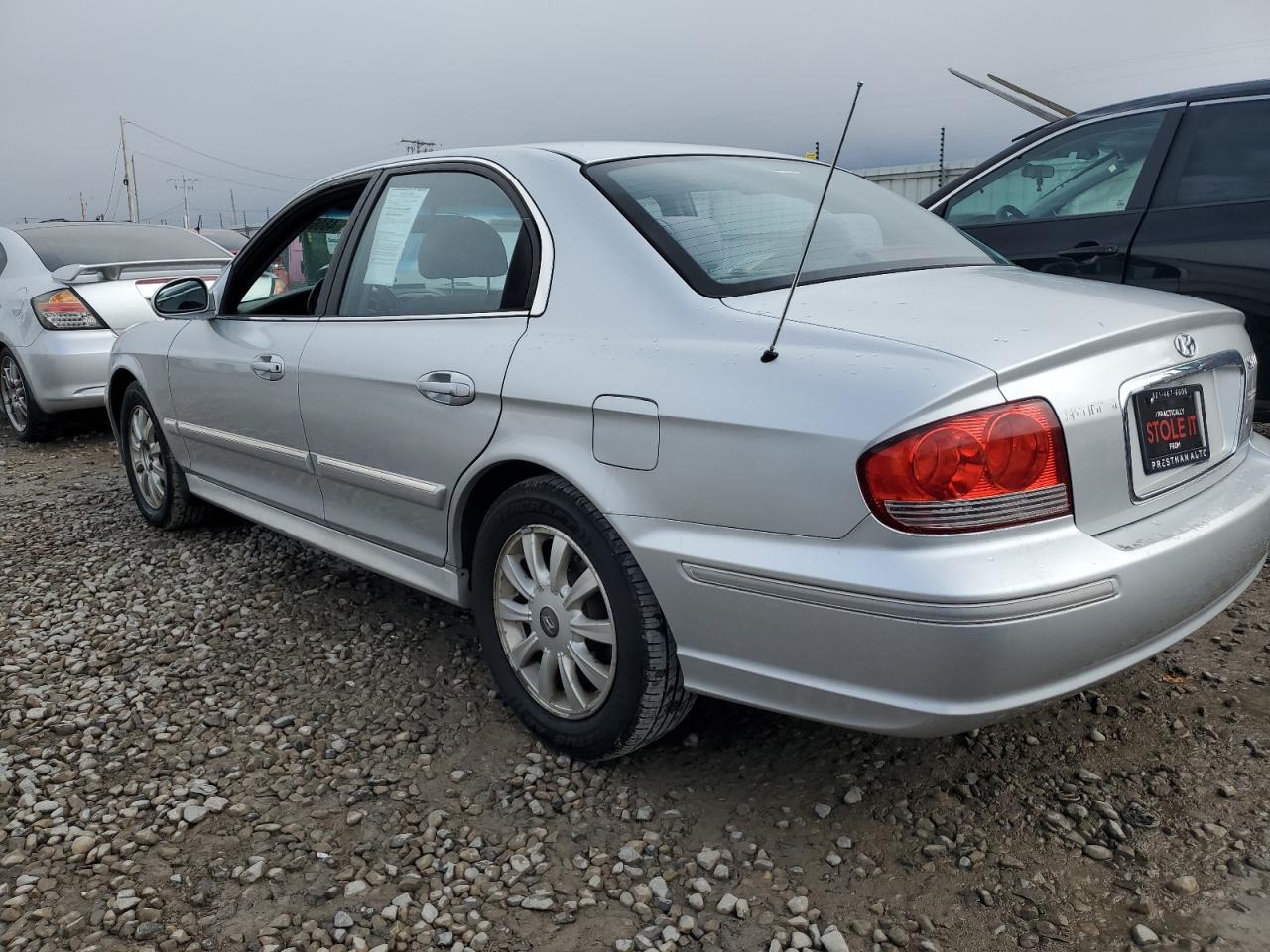 2004 Hyundai Sonata VIN KMHWF35H54A054169 Copart auction photo, normal wear damage thumbnail 2