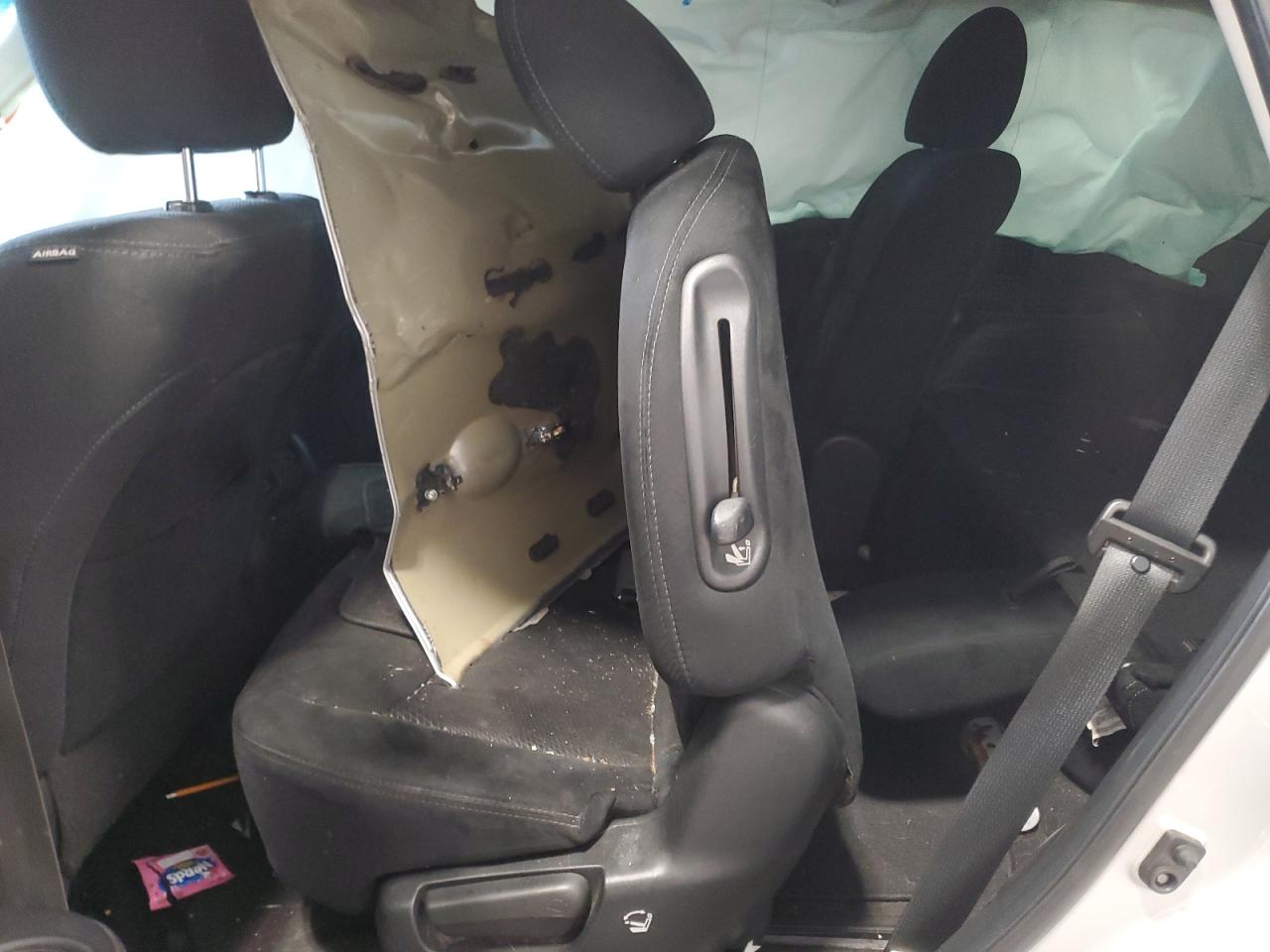 2016 Nissan Pathfinder VIN 5N1AR2MM4GC642535 Copart auction photo, side / front end damage thumbnail 11
