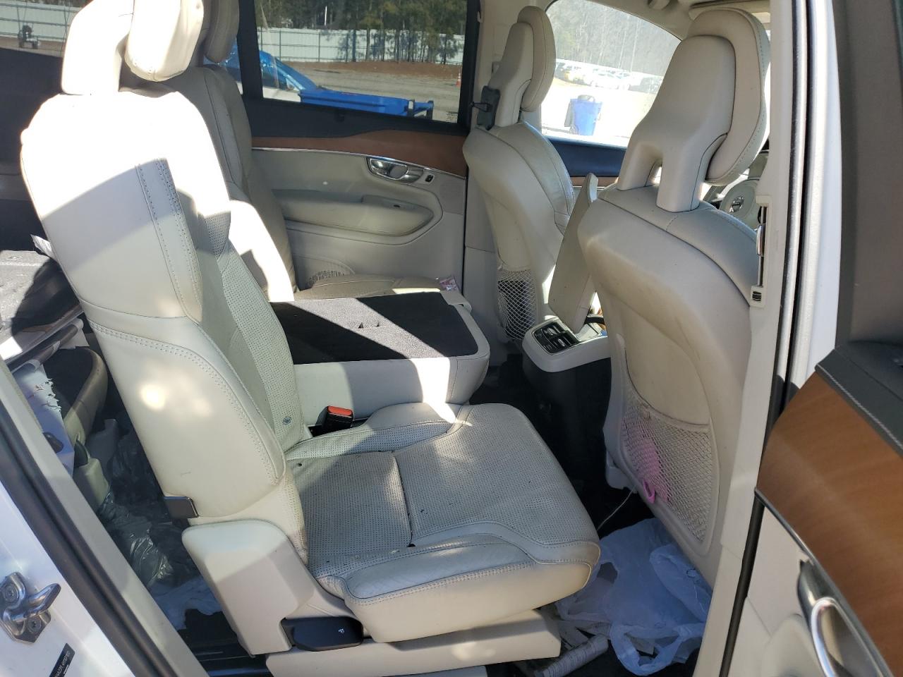 2017 Volvo XC90 VIN YV4A22PL4H1107100 Copart auction photo, burn damage thumbnail 11