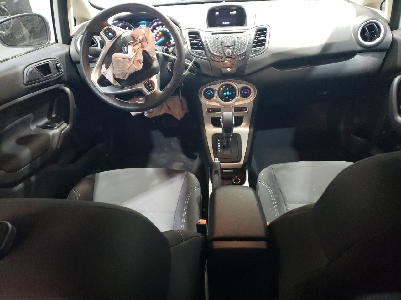 2019 Ford Fiesta VIN 3FADP4EJ6KM131977 Copart auction photo, front end / minor dent/scratches damage thumbnail 8