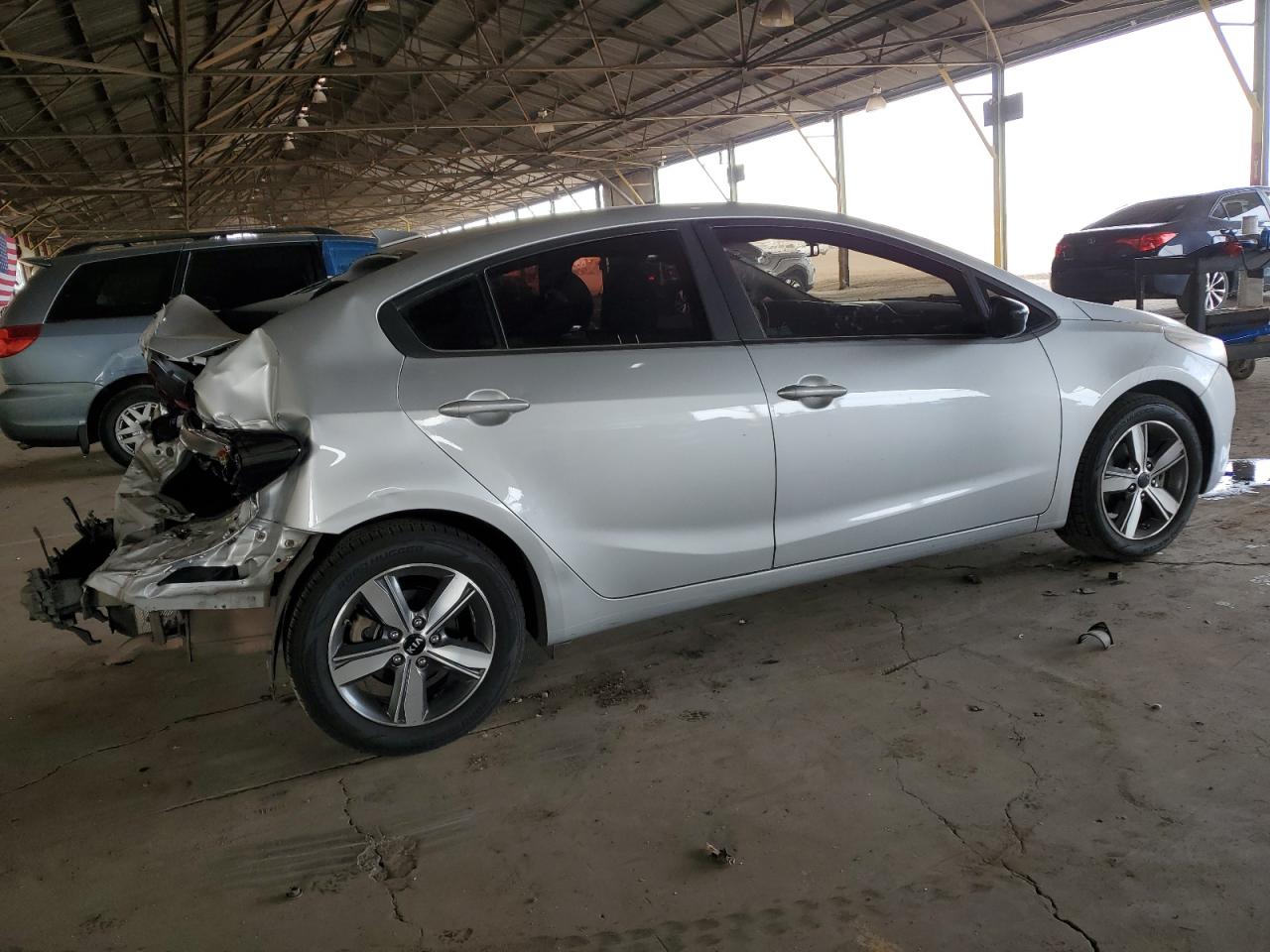 2018 KIA Forte VIN 3KPFL4A77JE224279 Copart auction photo, rear end / side damage thumbnail 3