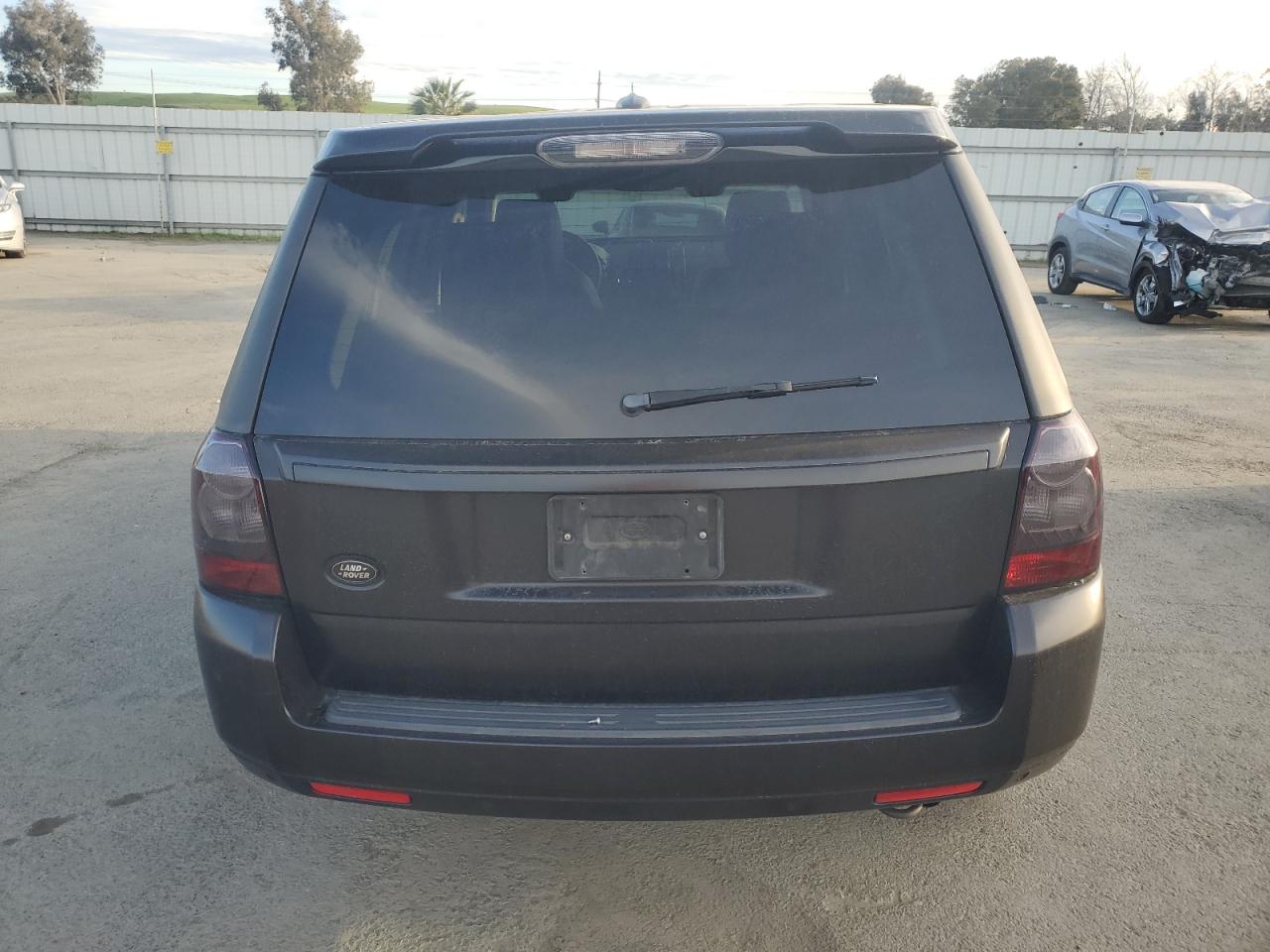 2011 Land Rover LR2 VIN SALFR2BN0BH253014 Copart auction photo, undercarriage / rear end damage thumbnail 6