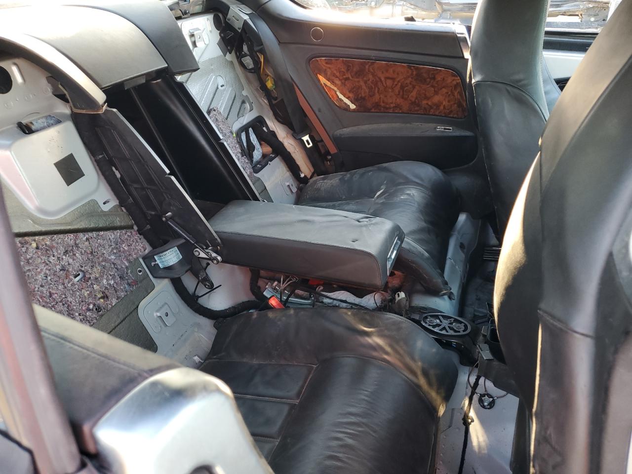2004 Bentley Continental VIN SCBCR63W04C022416 Copart auction photo, burn / mechanical damage thumbnail 10