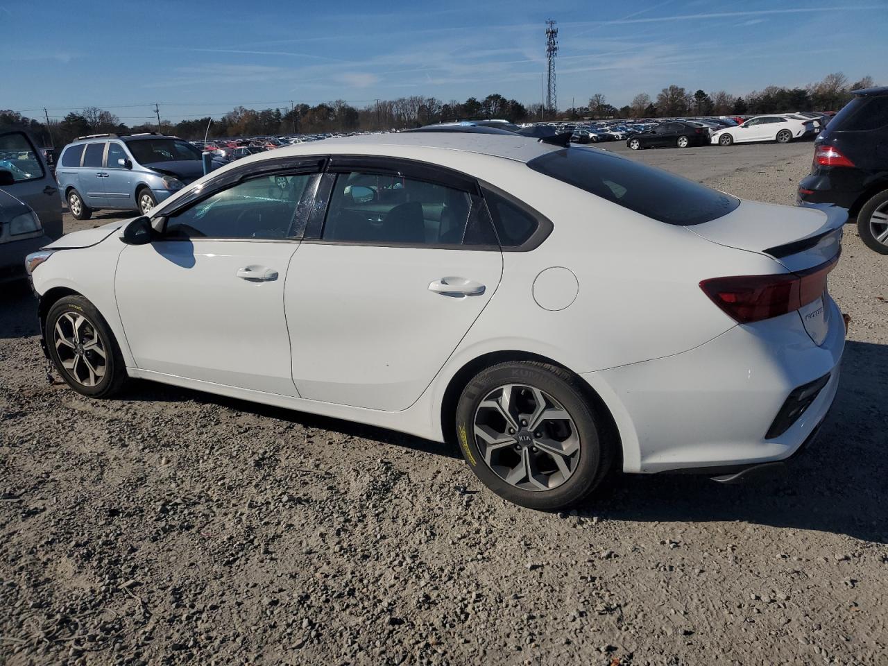 2021 KIA Forte VIN 3KPF24AD1ME299895 Copart auction photo, front end / minor dent/scratches damage thumbnail 2