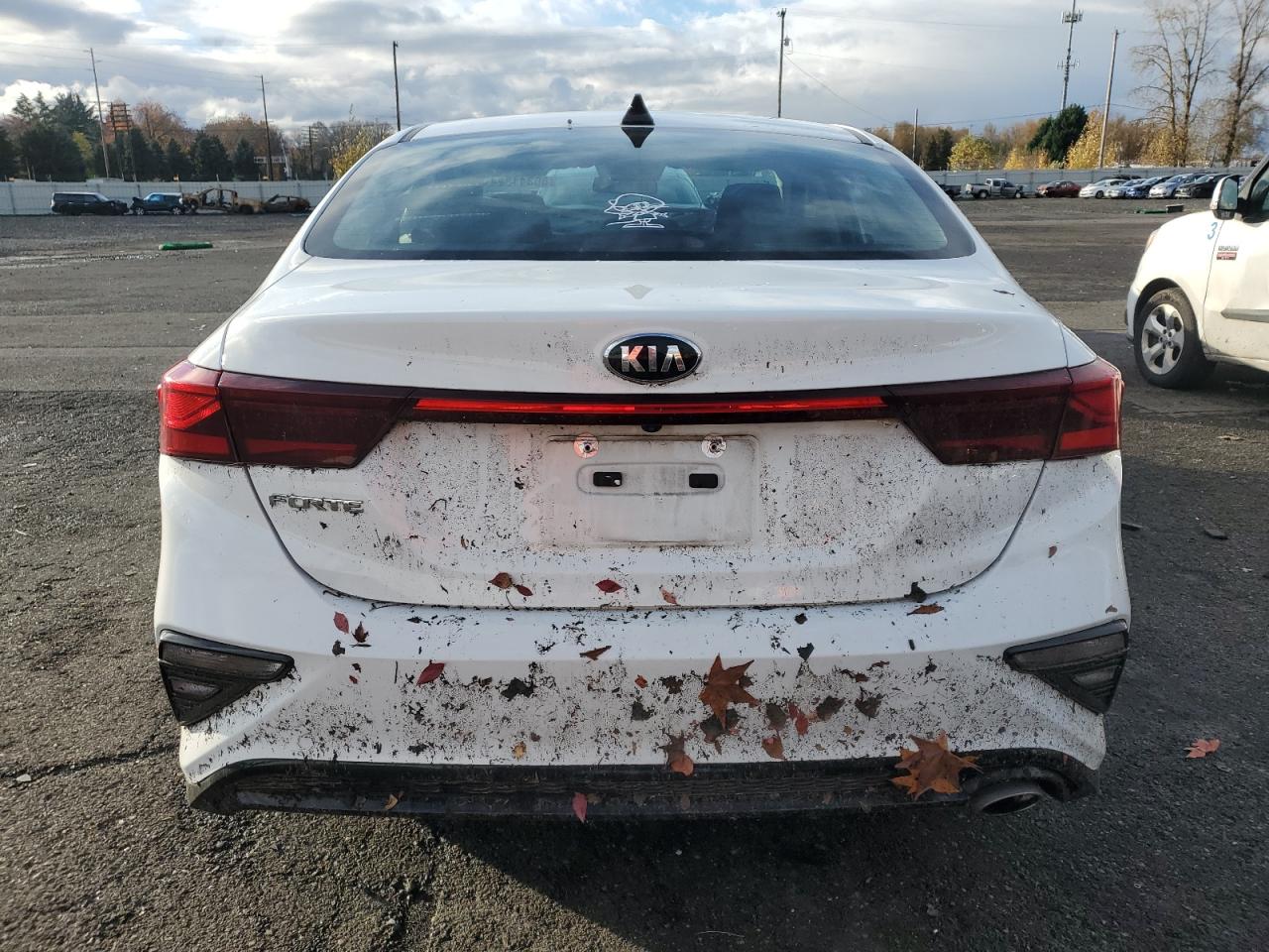 2019 KIA Forte VIN 3KPF24AD4KE137370 Copart auction photo, front end damage thumbnail 6