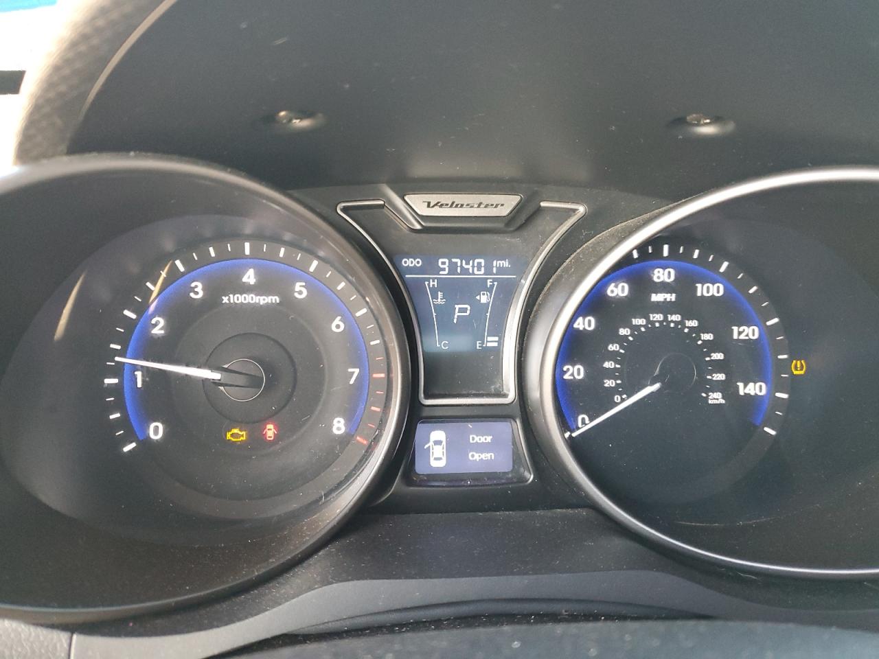 2015 Hyundai Veloster VIN KMHTC6AE1FU225882 Copart auction photo, normal wear / minor dent/scratches damage thumbnail 9