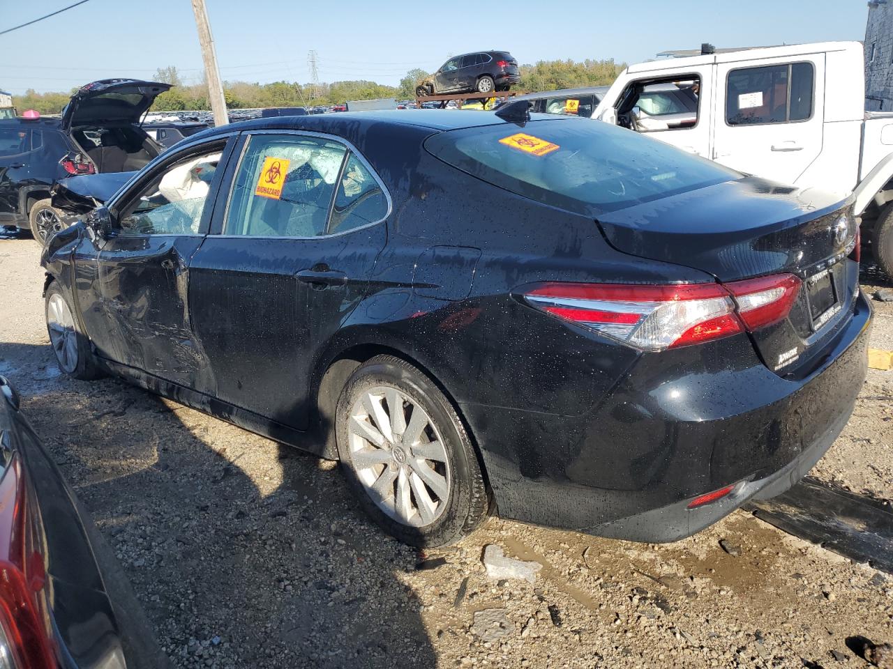 2020 Toyota Camry VIN 4T1C11AK6LU940263 Copart auction photo, front end / side damage thumbnail 2