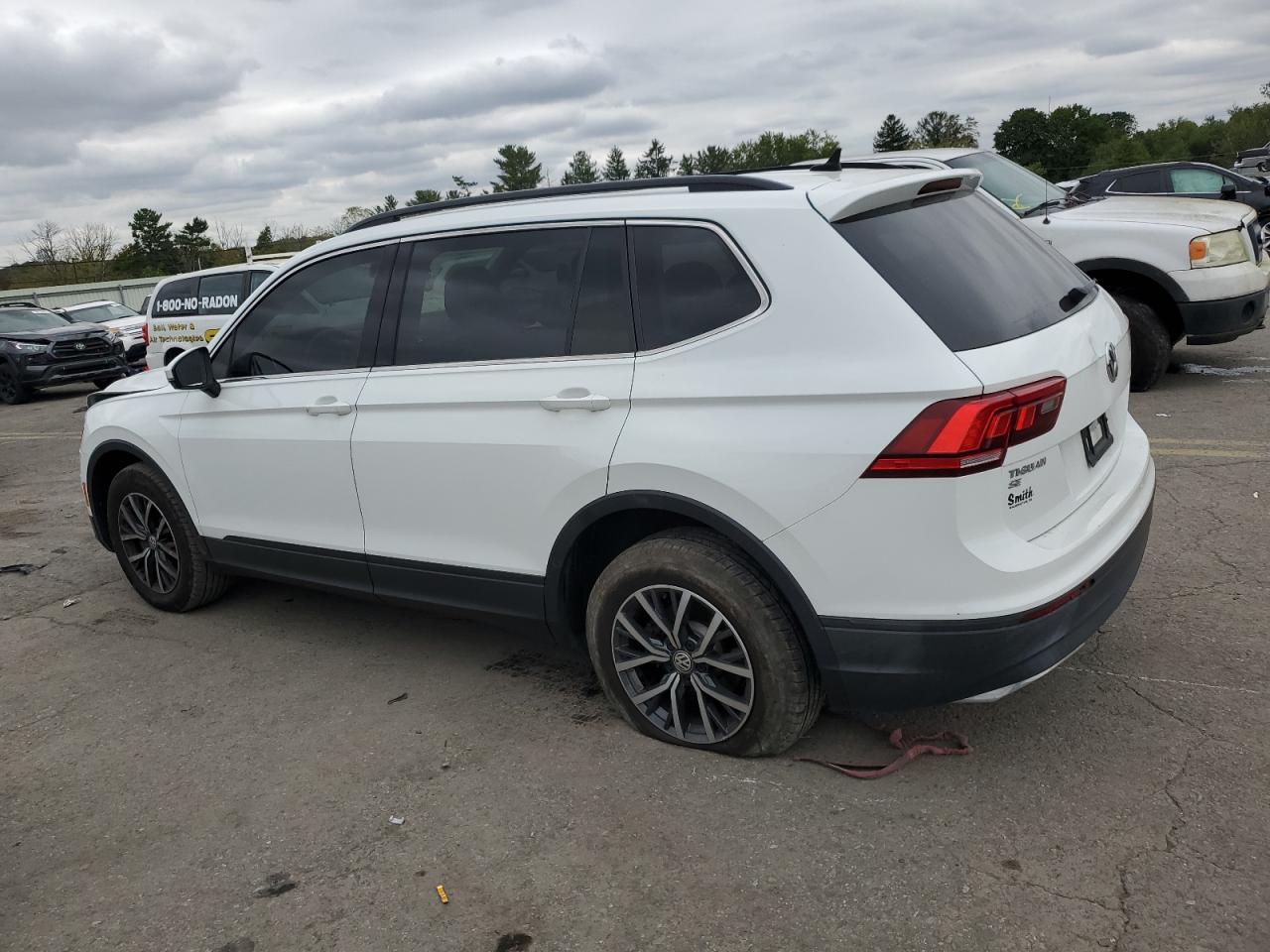 2019 Volkswagen Tiguan VIN 3VV2B7AX6KM031097 Copart auction photo, front end / rear end damage thumbnail 2