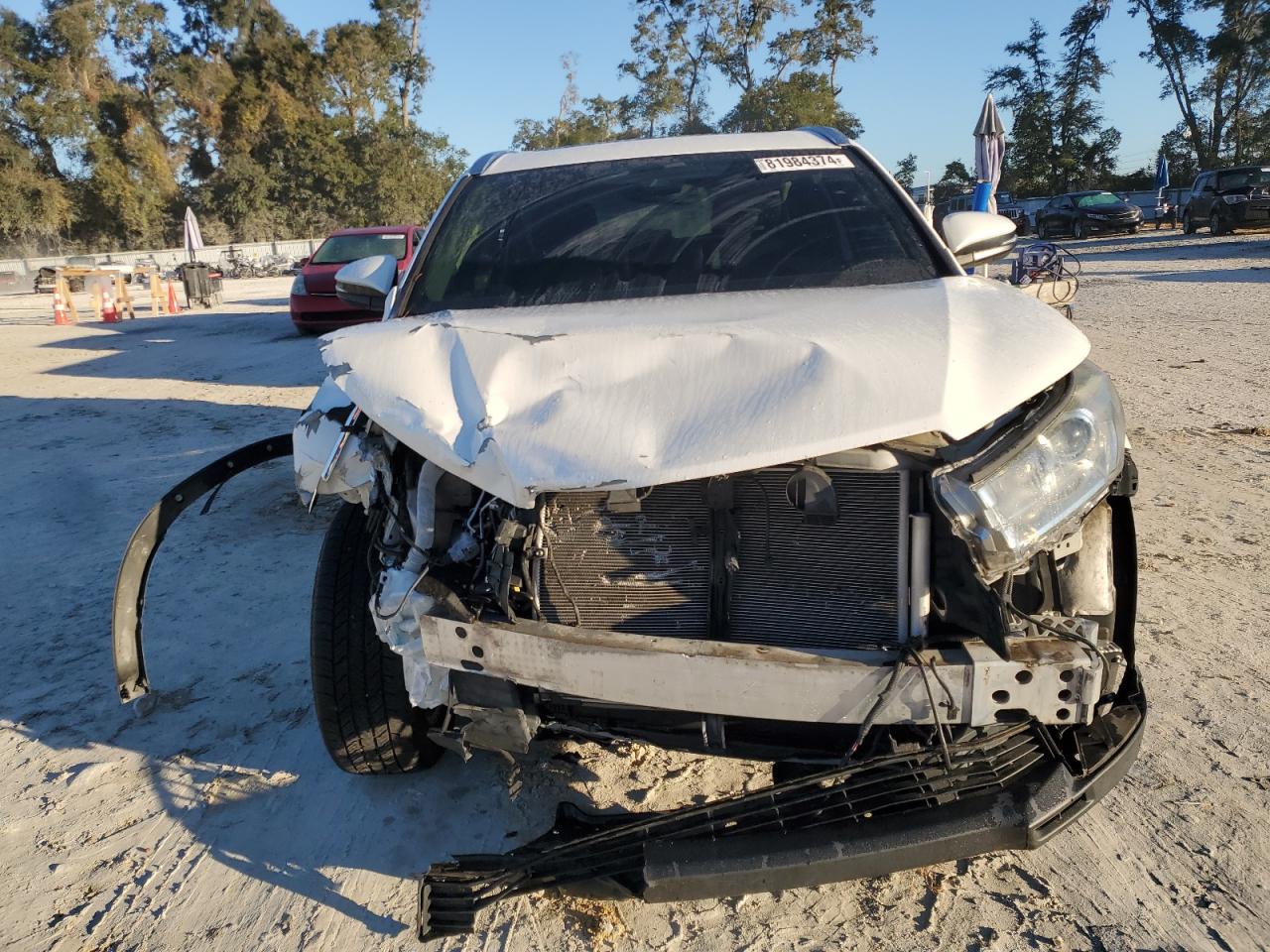 2017 Toyota Highlander VIN 5TDJZRFH8HS413885 Copart auction photo, front end / side damage thumbnail 5