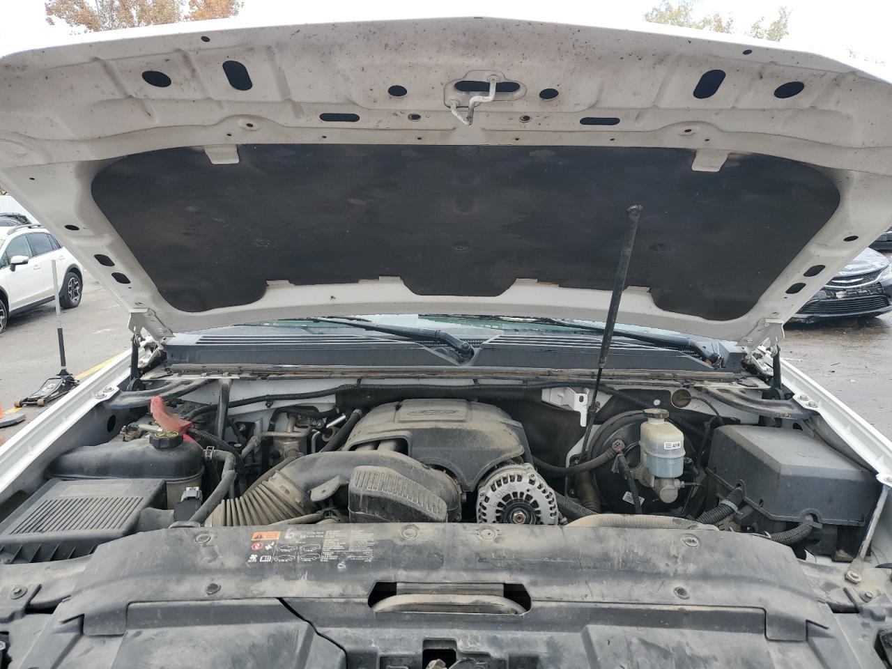 2013 Chevrolet Tahoe VIN 1GNSKBE09DR370623 Copart auction photo, front end / top/roof damage thumbnail 12