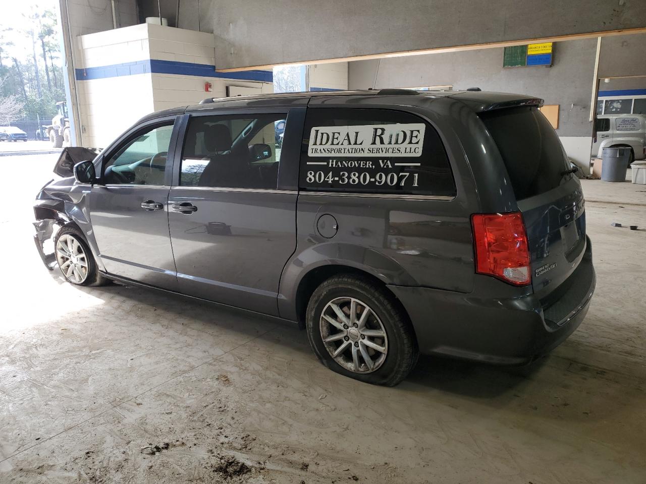 2018 Dodge Caravan VIN 2C4RDGCG2JR268410 Copart auction photo, front end / undercarriage damage thumbnail 2