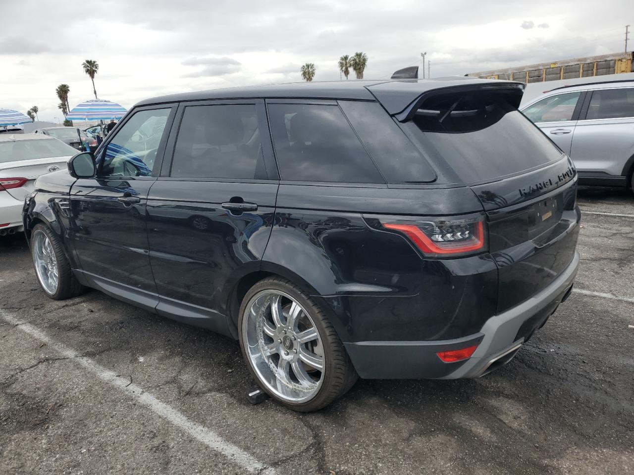 2019 Land Rover Range Rover VIN SALWG2RU2KA870958 Copart auction photo, front end damage thumbnail 2