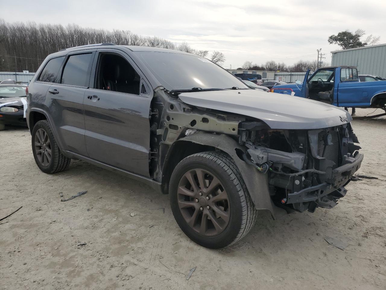 2017 Jeep Grand Cherokee VIN 1C4RJFBG5HC694759 Copart auction photo, front end / minor dent/scratches damage thumbnail 4