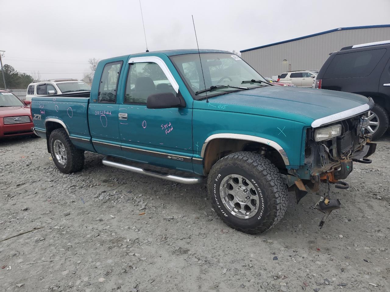 1996 Chevrolet GMT-400 VIN 1GCEK19RXTE165309 Copart auction photo, front end damage thumbnail 4