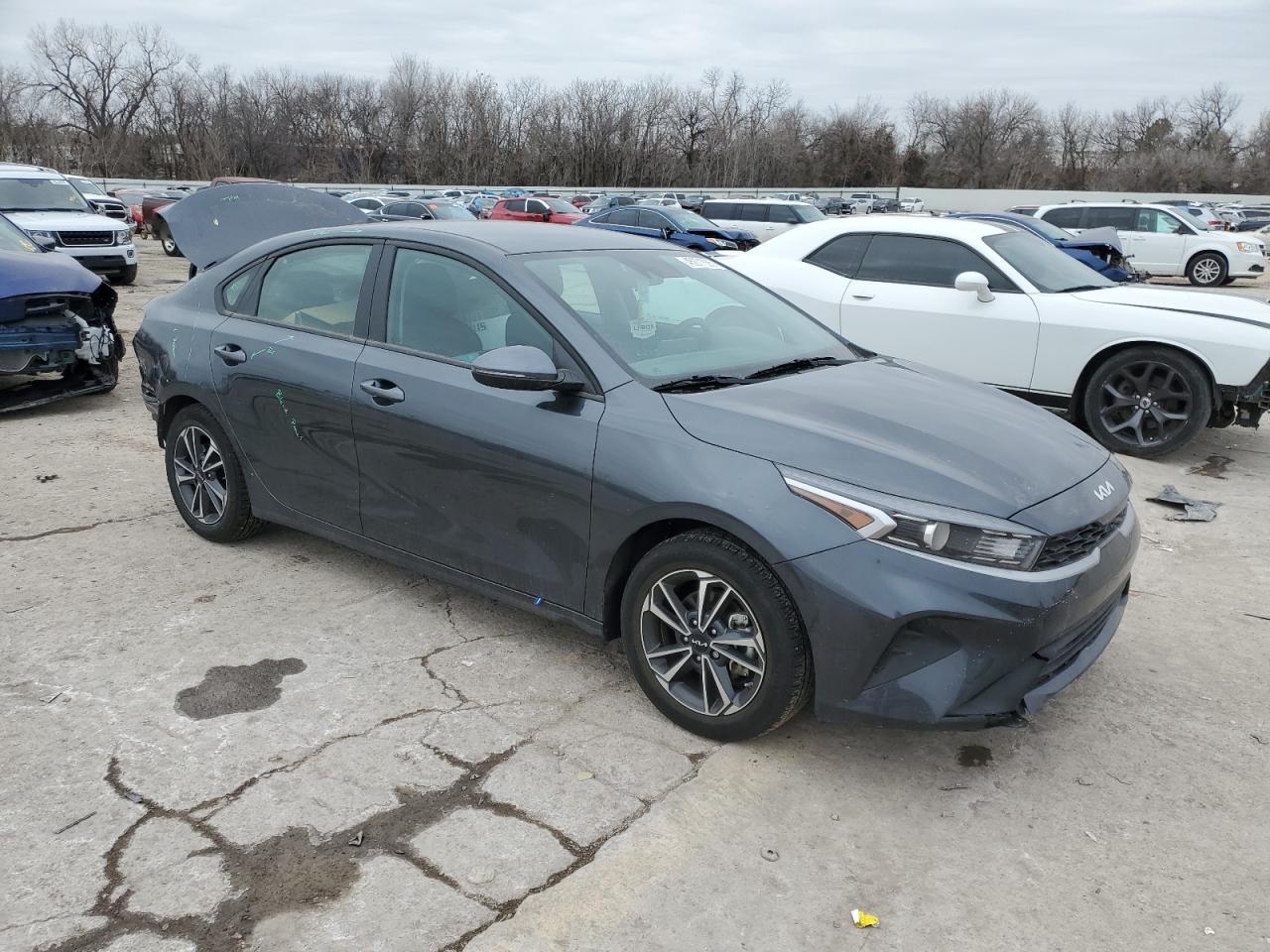 2024 KIA Forte VIN 3KPF24AD5RE715812 Copart auction photo, rear end / minor dent/scratches damage thumbnail 4