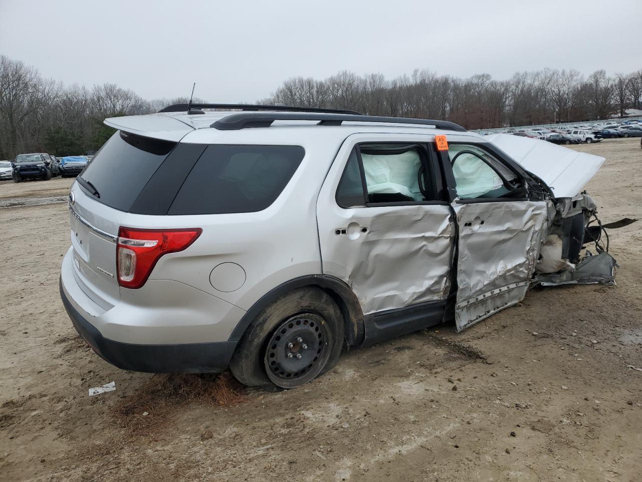 2013 Ford Explorer VIN 1FM5K7B85DGB51176 Copart auction photo, all over damage thumbnail 3