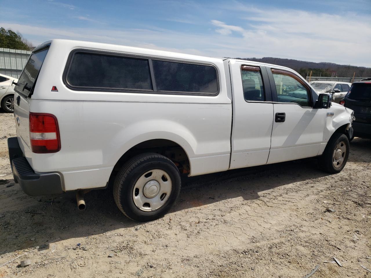 2007 Ford F-150 VIN 1FTRX12W07FB69050 Copart auction photo, front end / side damage thumbnail 3