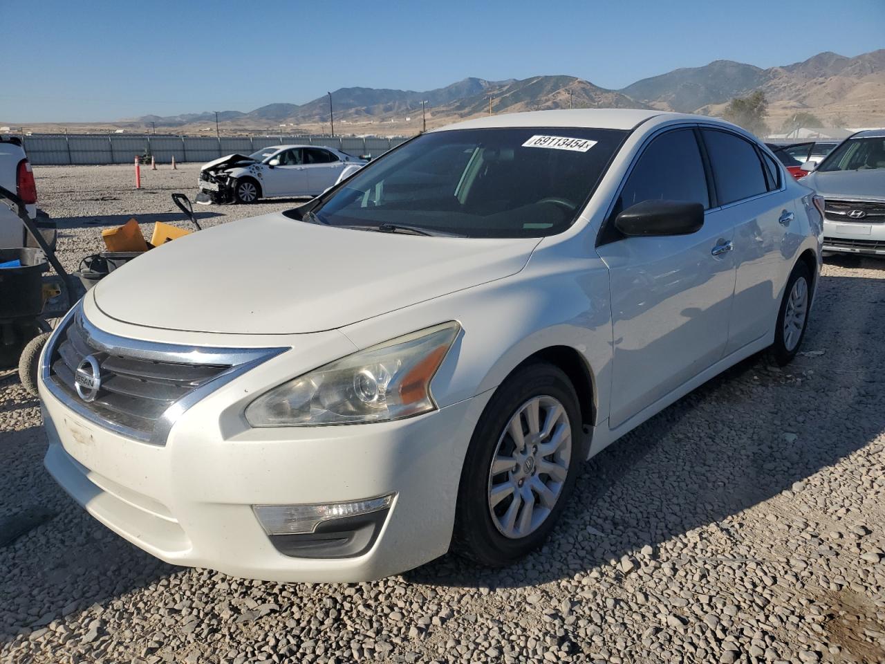 2013 Nissan Altima VIN 1N4AL3AP1DN511143