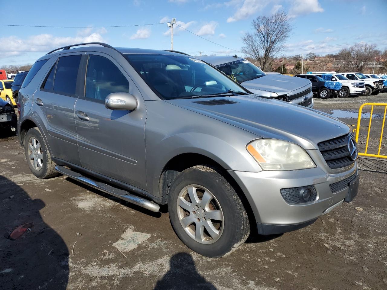 2006 Mercedes-Benz M-klasse VIN 4JGBB86EX6A081429 Copart auction photo, front end damage thumbnail 4