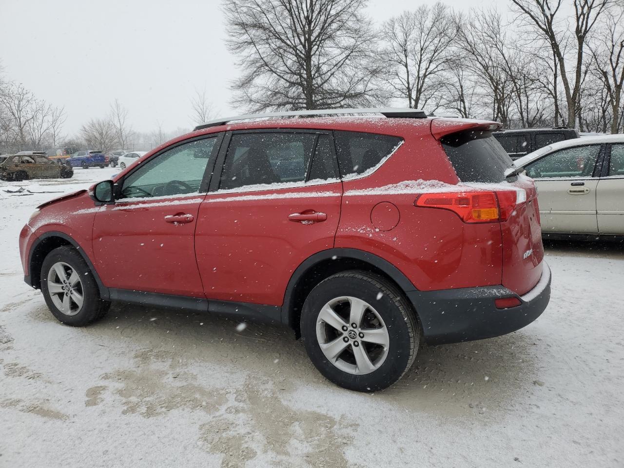 2015 Toyota RAV 4 VIN 2T3WFREV7FW147969 Copart auction photo, front end / minor dent/scratches damage thumbnail 2