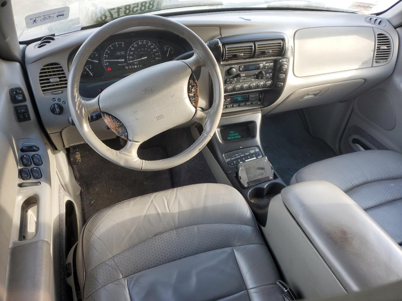 1996 Ford Explorer VIN 1FMDU35P3TZB93897 Copart auction photo, normal wear / minor dent/scratches damage thumbnail 8