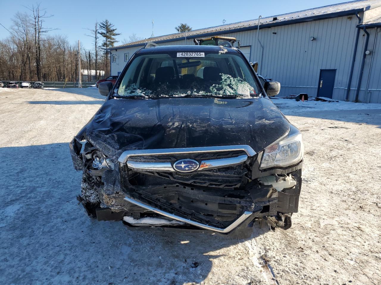 2018 Subaru Forester VIN JF2SJAEC8JH473521 Copart auction photo, front end damage thumbnail 5