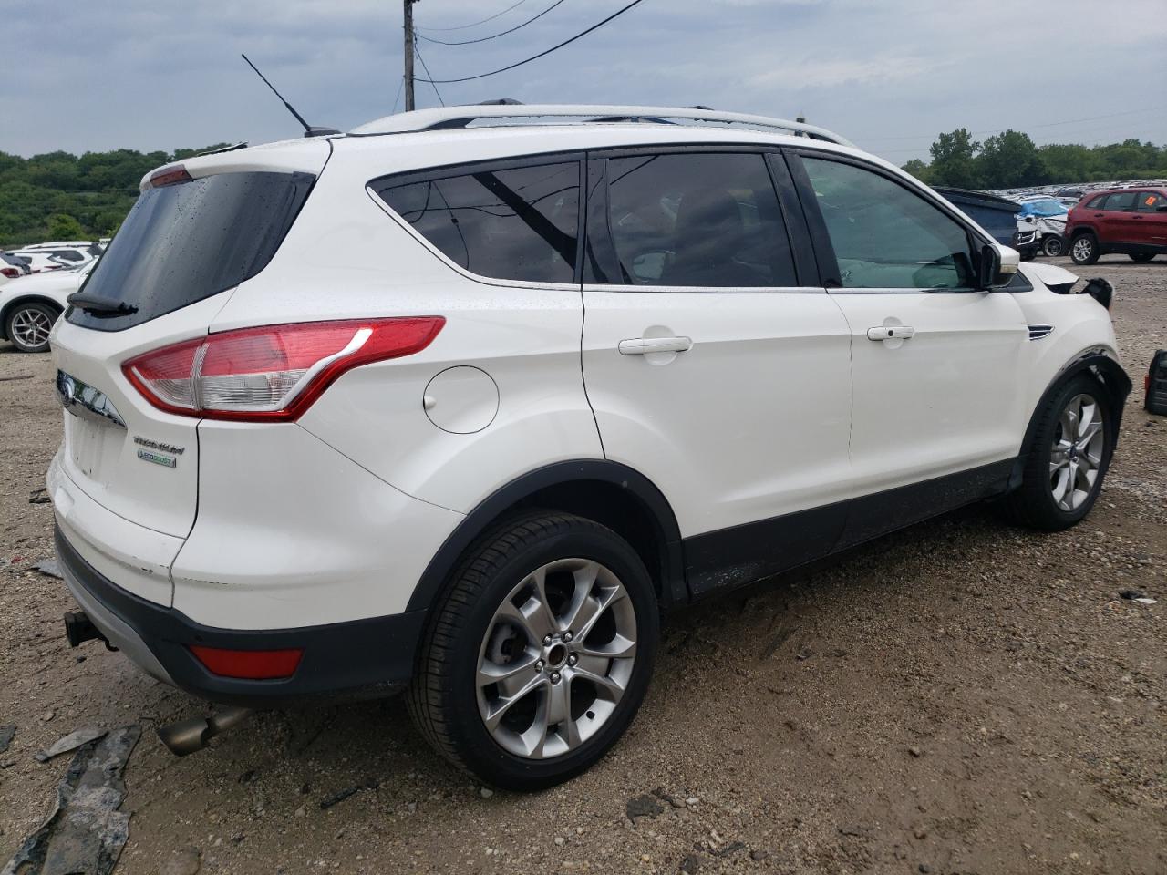2015 Ford Escape VIN 1FMCU0J92FUA16583 Copart auction photo, front end / minor dent/scratches damage thumbnail 3