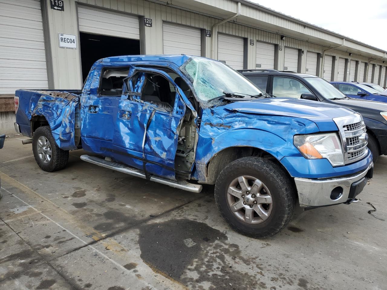 2013 Ford F-150 VIN 1FTFW1EF8DFD12131 Copart auction photo, all over damage thumbnail 4