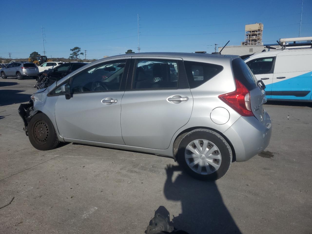 2016 Nissan Versa VIN 3N1CE2CP4GL379667 Copart auction photo, front end damage thumbnail 2