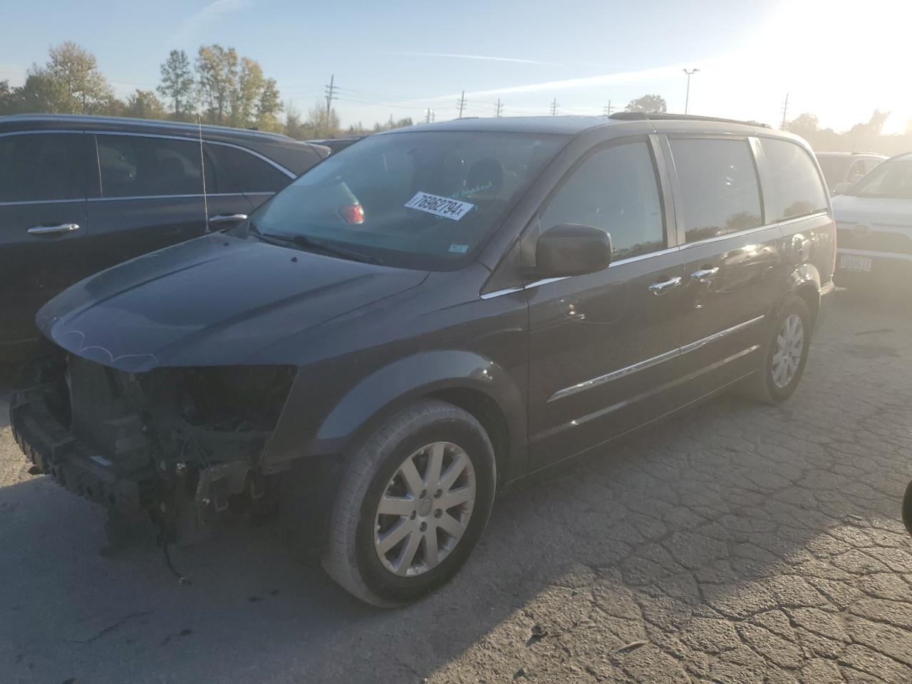 2015 Chrysler Town & Country VIN 2C4RC1BG1FR534931