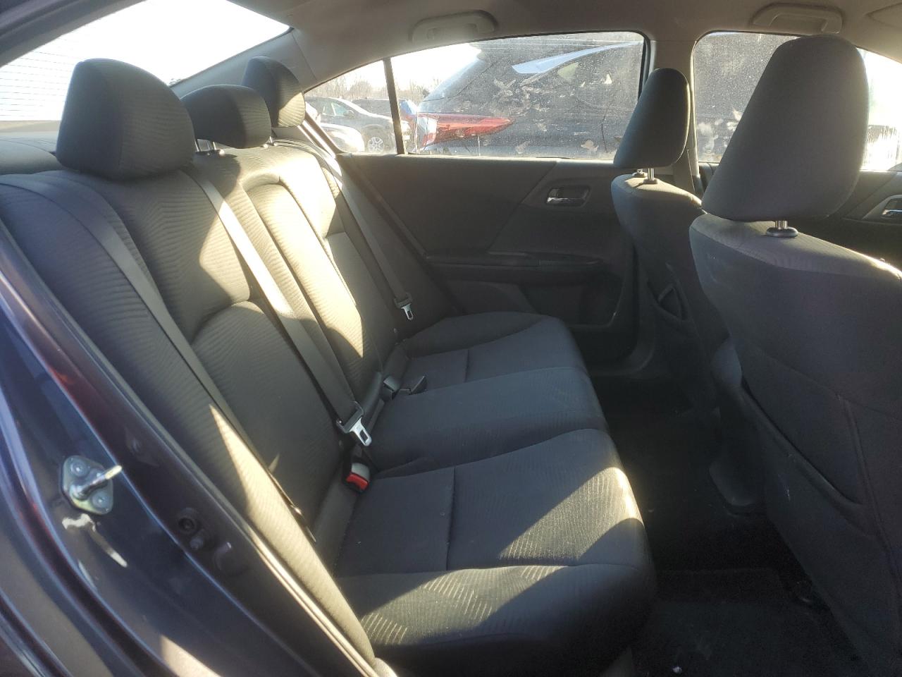 2015 Honda Accord VIN 1HGCR2F33FA160927 Copart auction photo, rear end damage thumbnail 10