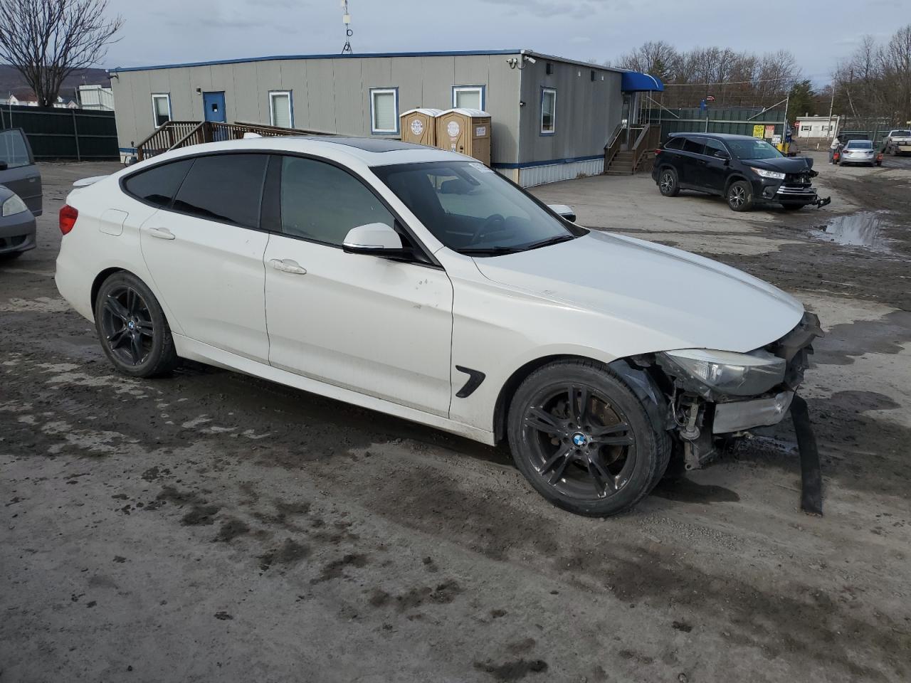 2015 BMW 3er VIN WBA3X5C52FD562459 Copart auction photo, front end damage thumbnail 4