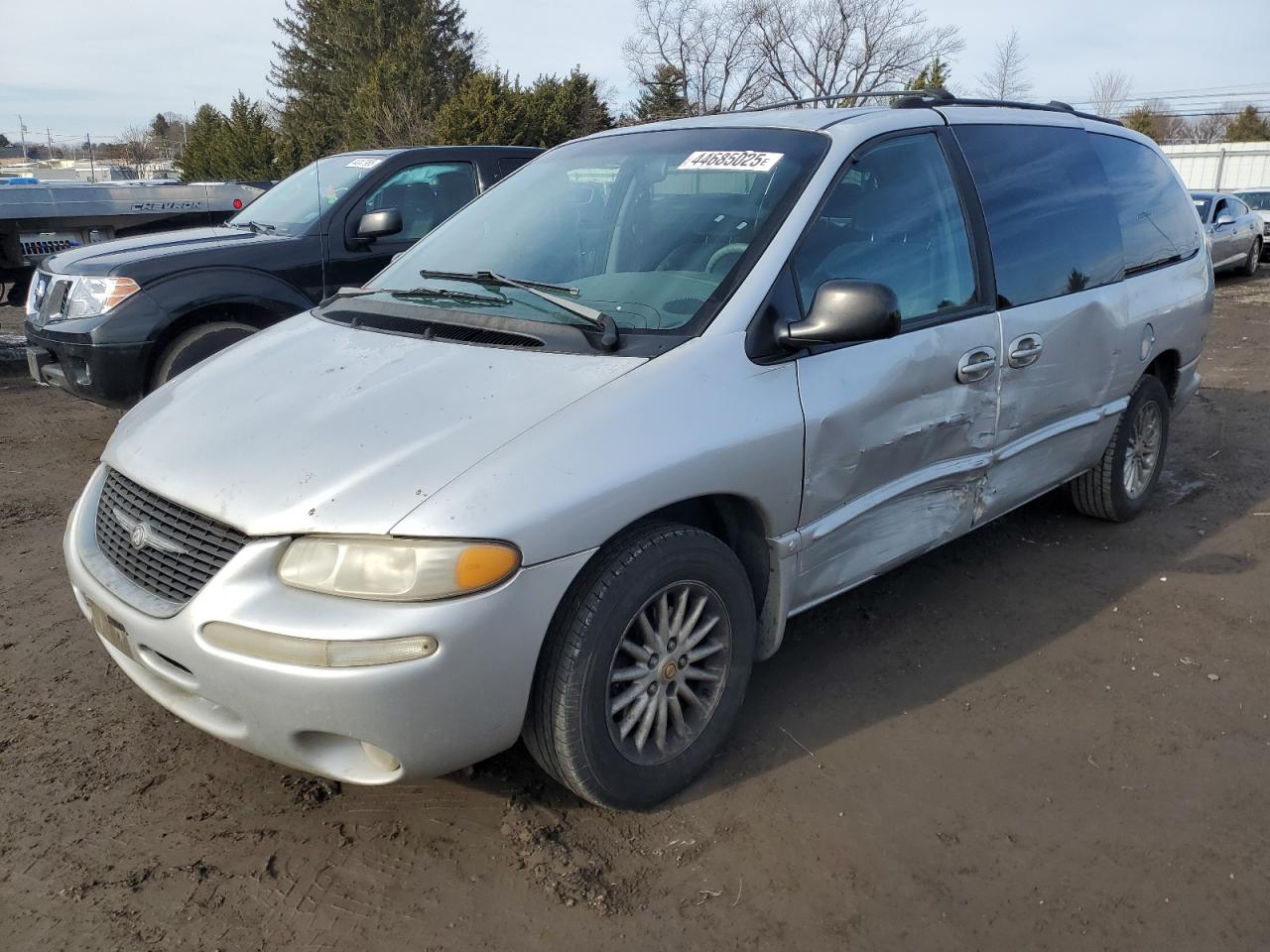 2000 Chrysler Town & Country VIN 1C4GP44G2YB717718