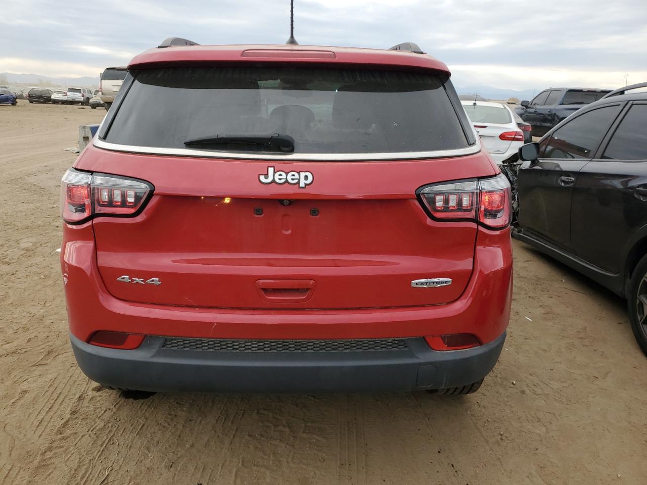 2017 Jeep Compass VIN 3C4NJDBB9HT651862 Copart auction photo, front end damage thumbnail 6
