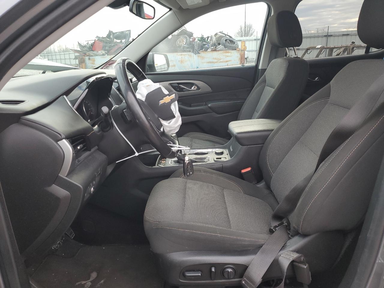 2019 Chevrolet Traverse VIN 1GNERGKW1KJ169616 Copart auction photo, front end / minor dent/scratches damage thumbnail 7