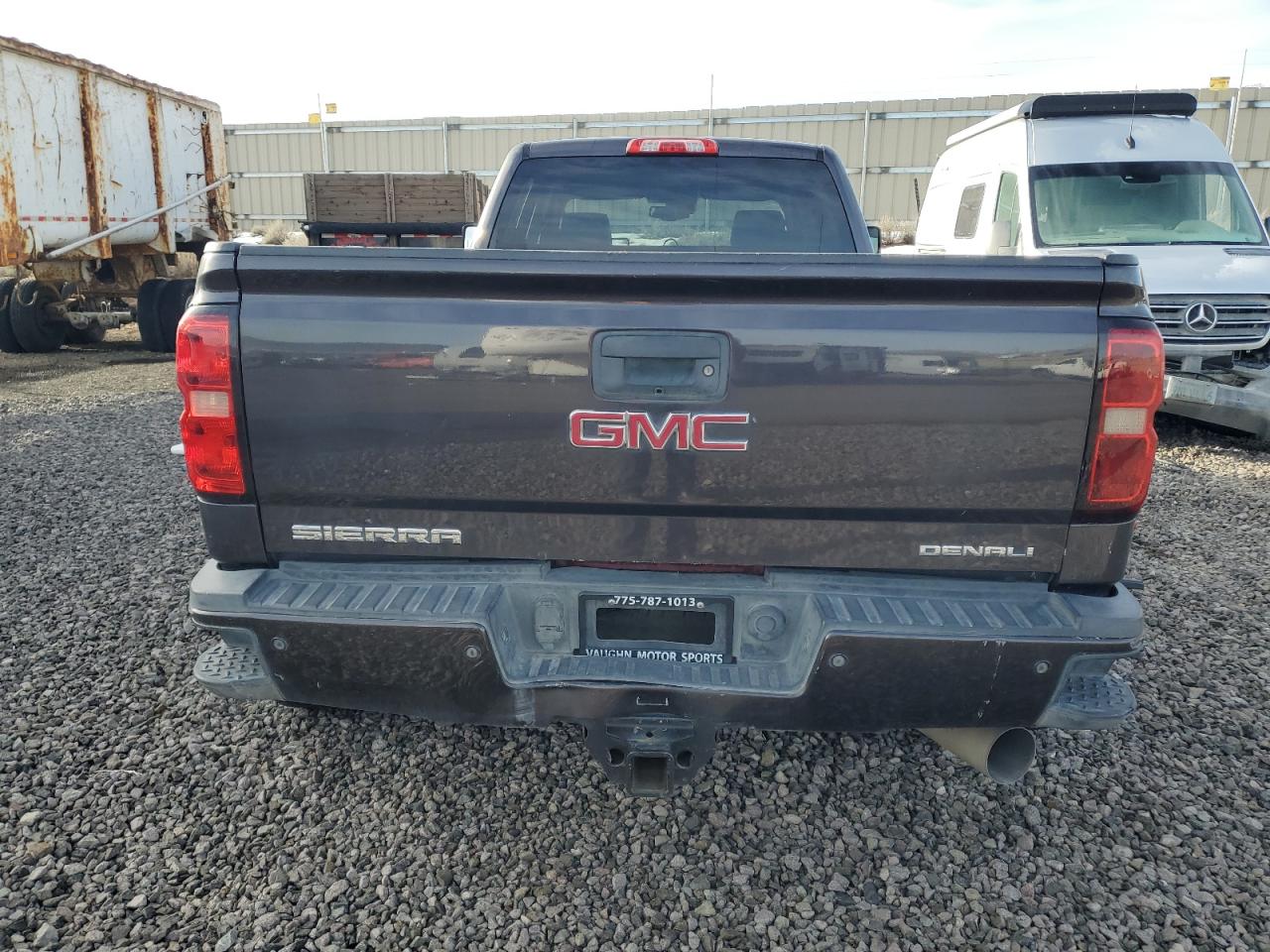 2015 GMC Sierra VIN 1GT424E88FF523810 Copart auction photo, minor dent/scratches damage thumbnail 6